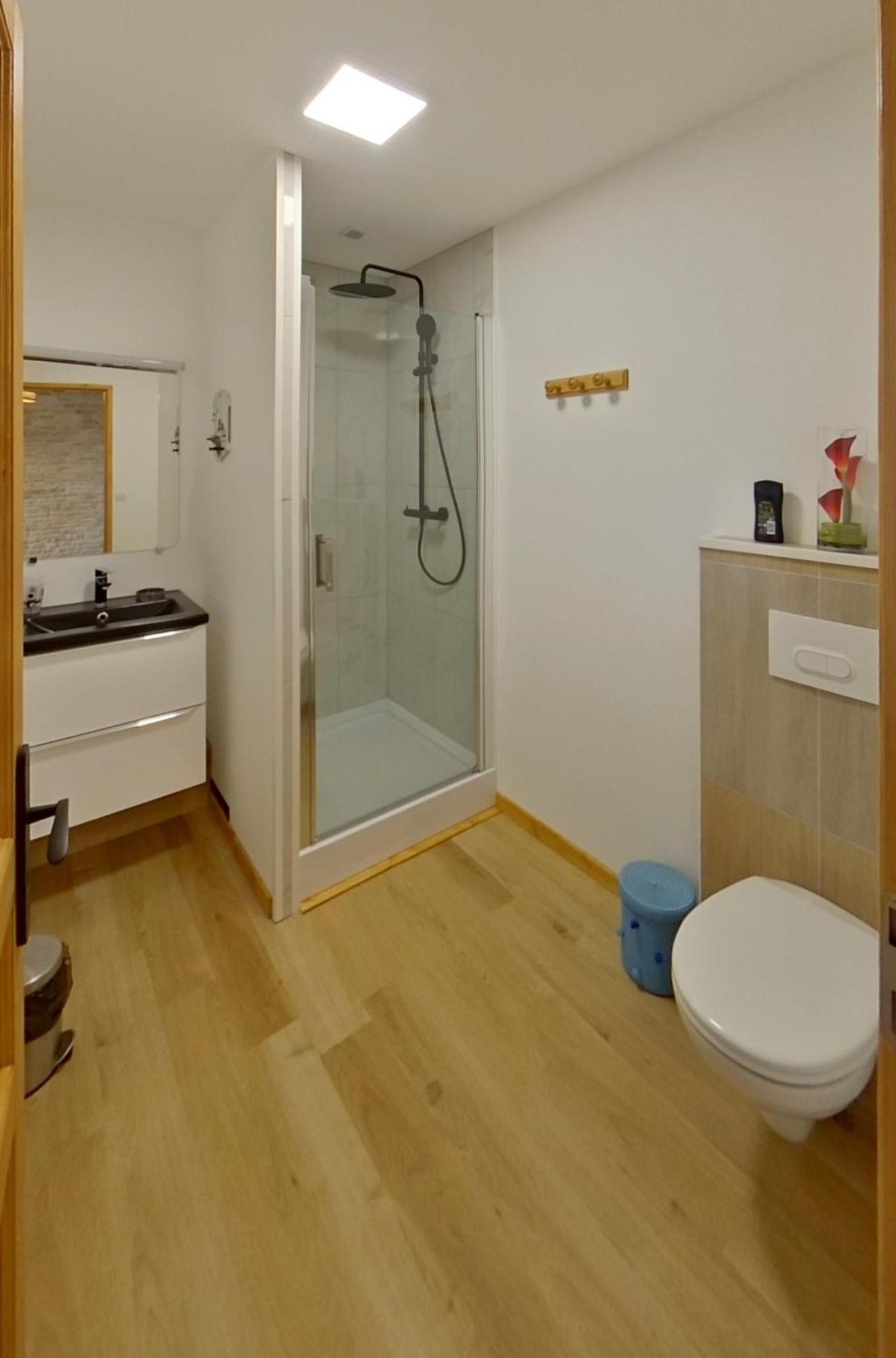 Logement Cosy Parking Prive Situe Au Coeur Du Village Reviers Exteriér fotografie